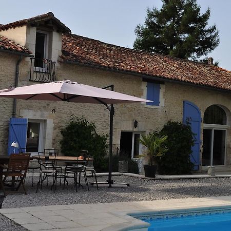 Chambres D'Hotes La Grange Au Bois Champagne-et-Fontaine Luaran gambar