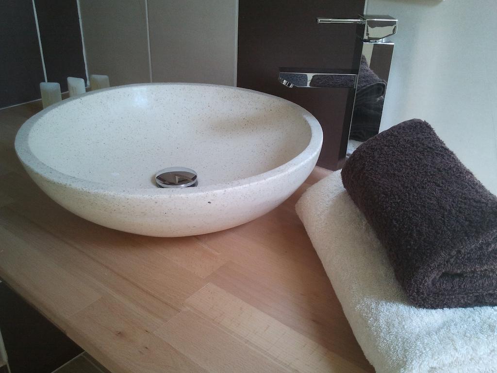 Chambres D'Hotes La Grange Au Bois Champagne-et-Fontaine Bilik gambar