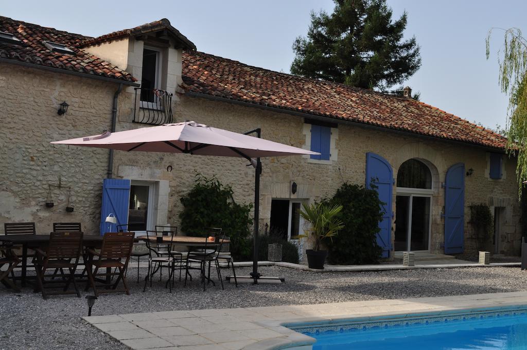 Chambres D'Hotes La Grange Au Bois Champagne-et-Fontaine Luaran gambar