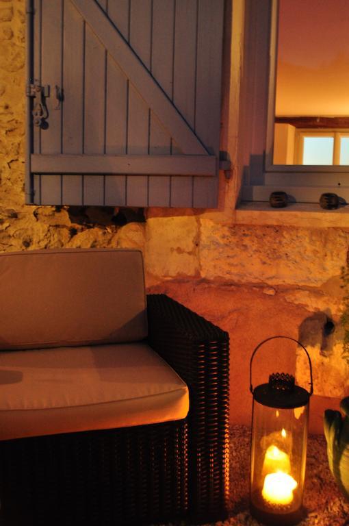 Chambres D'Hotes La Grange Au Bois Champagne-et-Fontaine Luaran gambar